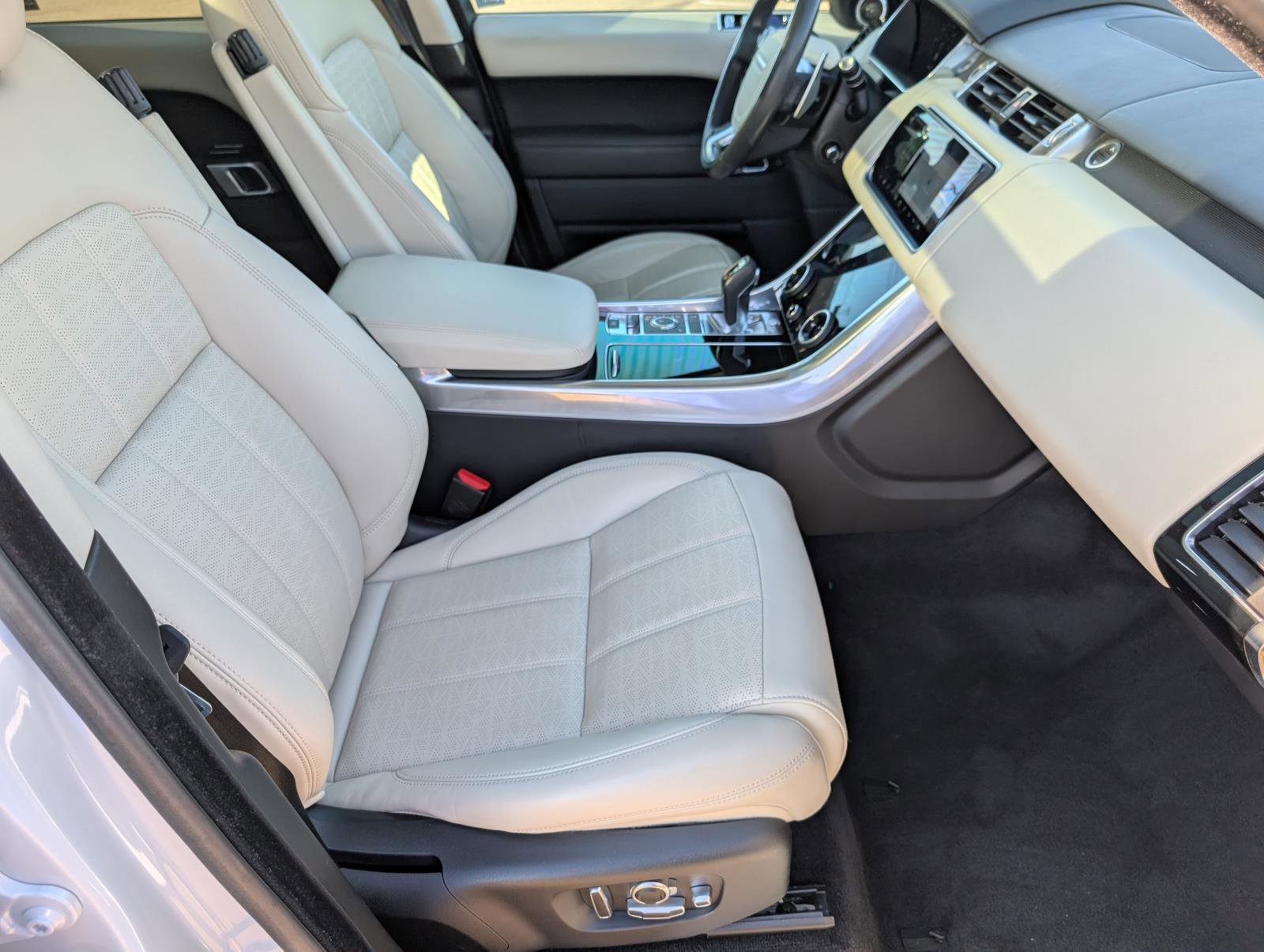2019 Land Rover Range Rover Sport HSE Dynamic photo 41