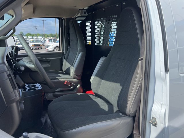 2023 Chevrolet Express Cargo Van 2500 photo 17