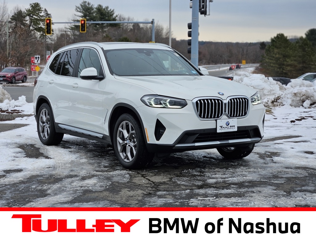 2022 BMW X3 30i's photo