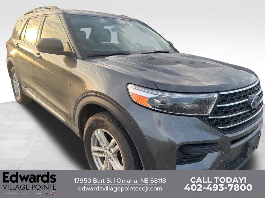 2020 Ford Explorer XLT photo 4