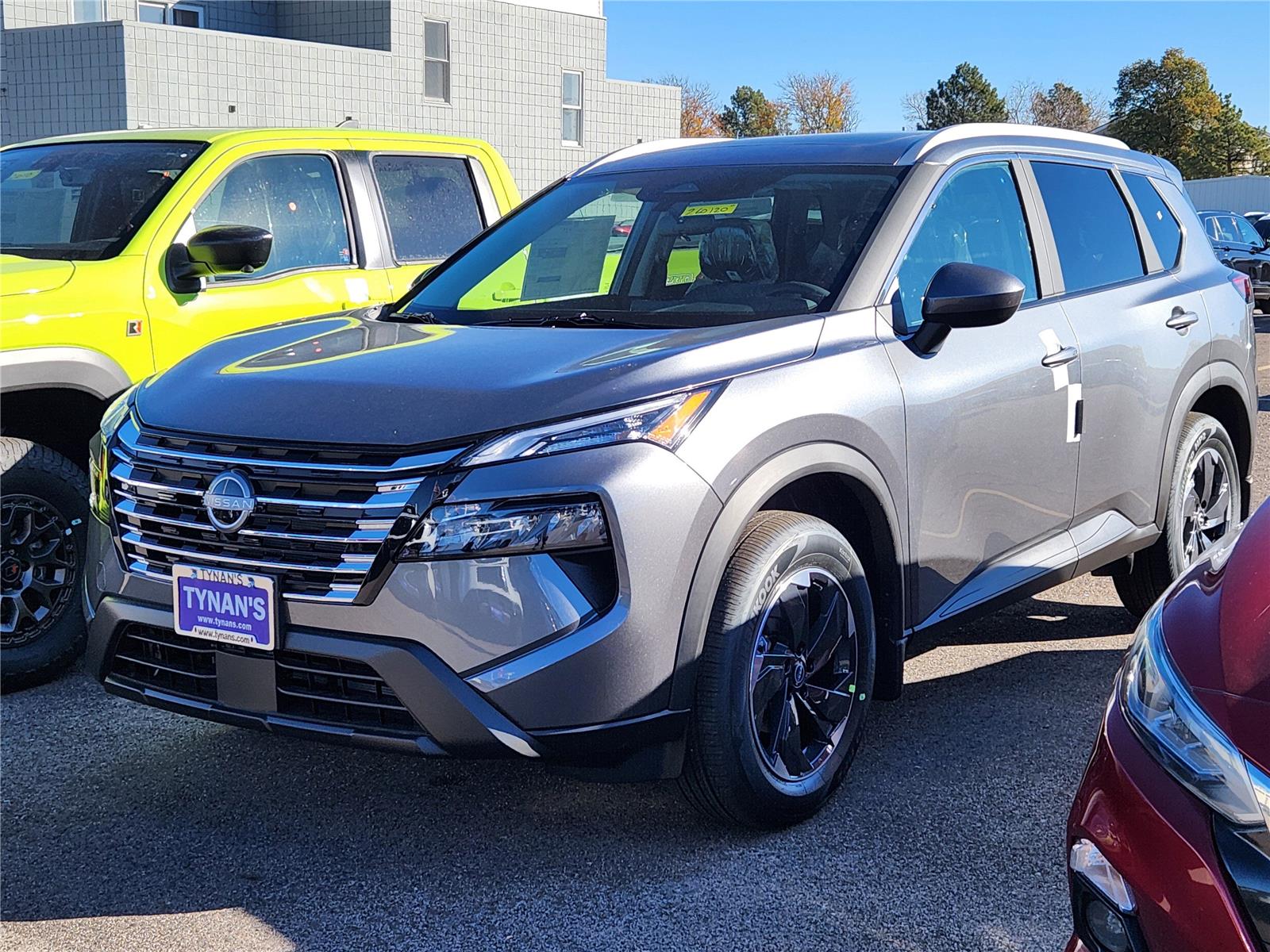 2026 Nissan Rogue SV photo 3