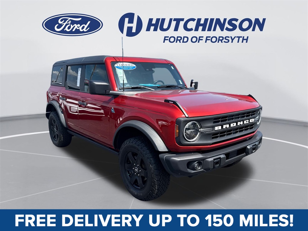 2024 Ford Bronco 4-Door Black Diamond's photo