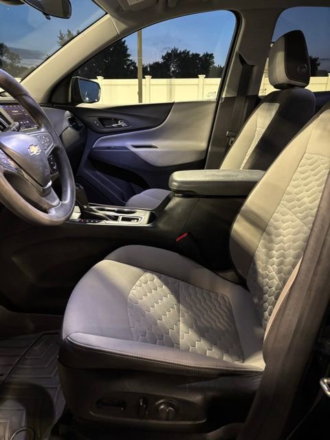 2021 Chevrolet Equinox LS photo 10