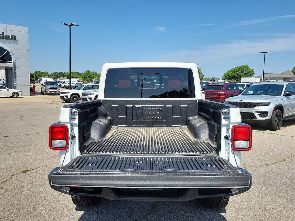 2023 Jeep Gladiator Overland photo 8