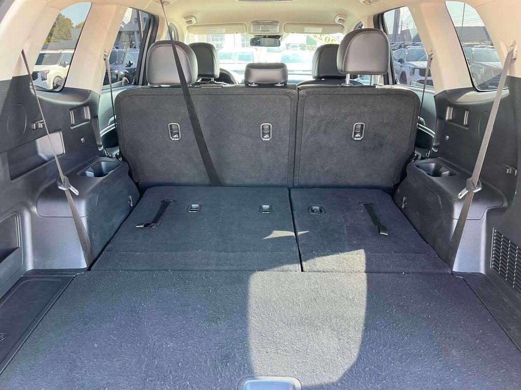 2022 Kia Telluride LX photo 7