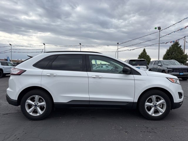 2016 Ford Edge SE photo 4