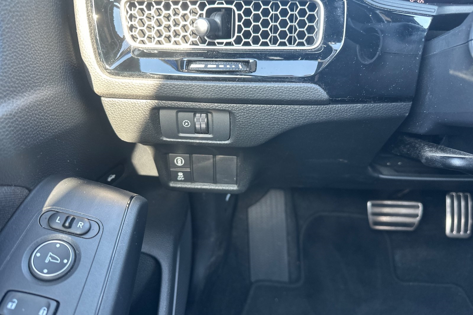 2022 Honda Civic Sport photo 32