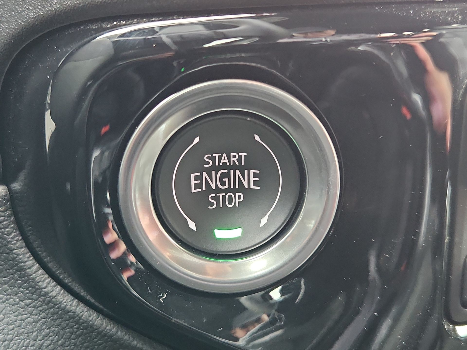 2025 Chevrolet Silverado 1500 RST photo 15