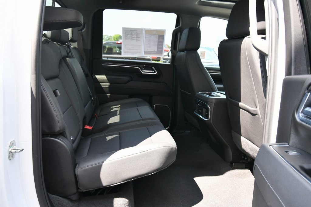 2025 Chevrolet Silverado 3500HD LTZ photo 13