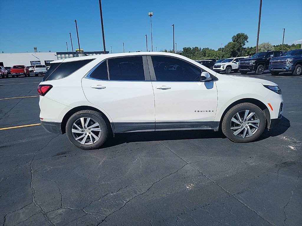 2024 Chevrolet Equinox LT photo 5