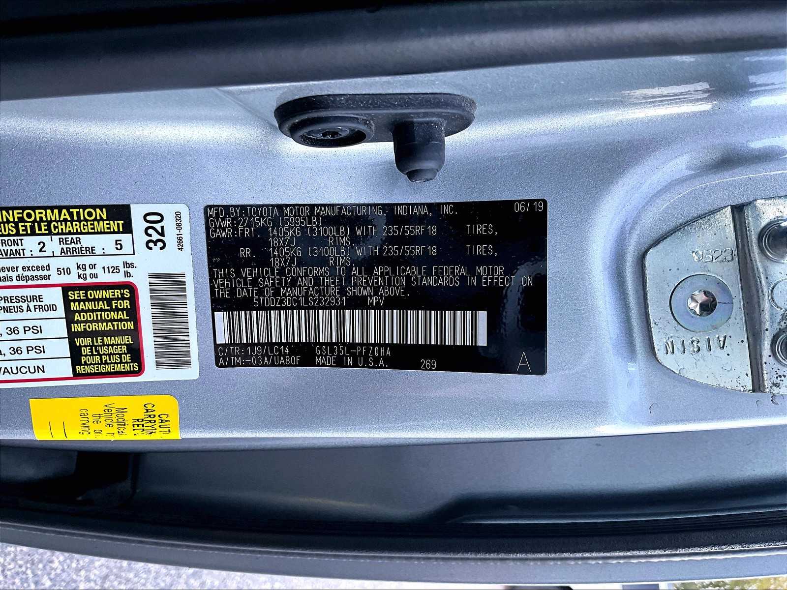 2020 Toyota Sienna XLE photo 6
