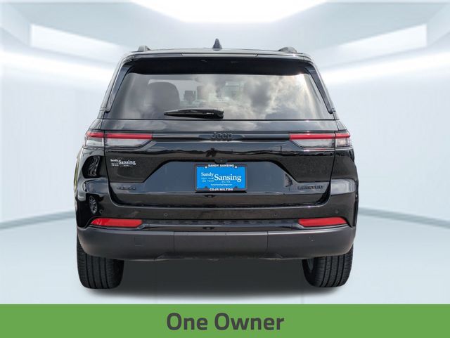 2024 Jeep Grand Cherokee Limited photo 4