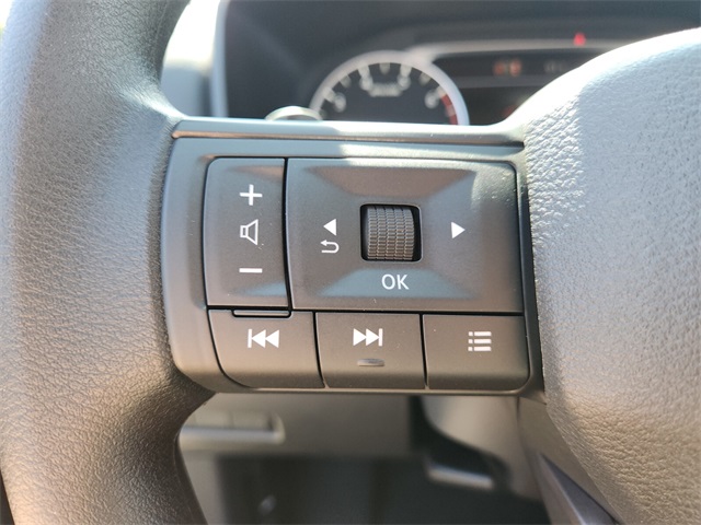 2026 Nissan Rogue S photo 13