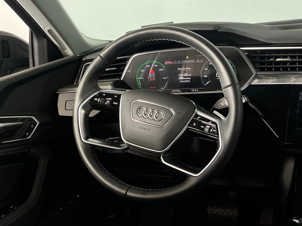 2024 Audi Q8 E-tron Premium Plus photo 12