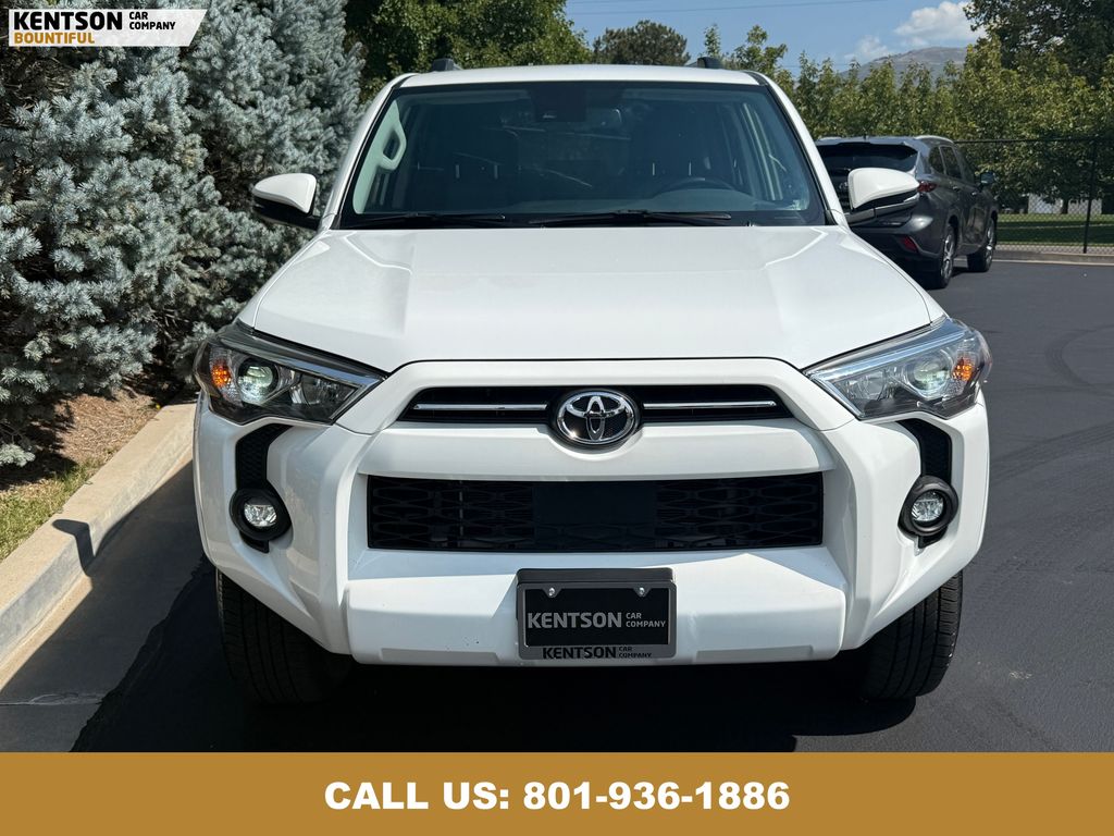 2024 Toyota 4Runner SR5 Premium photo 2