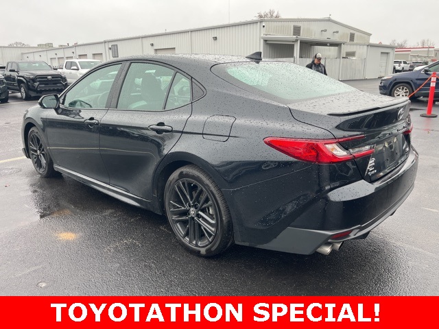 2025 Toyota Camry SE photo 2