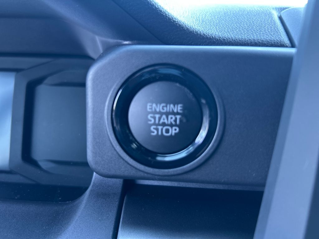 2025 Toyota Tacoma SR5 4x4 Double Cab photo 28