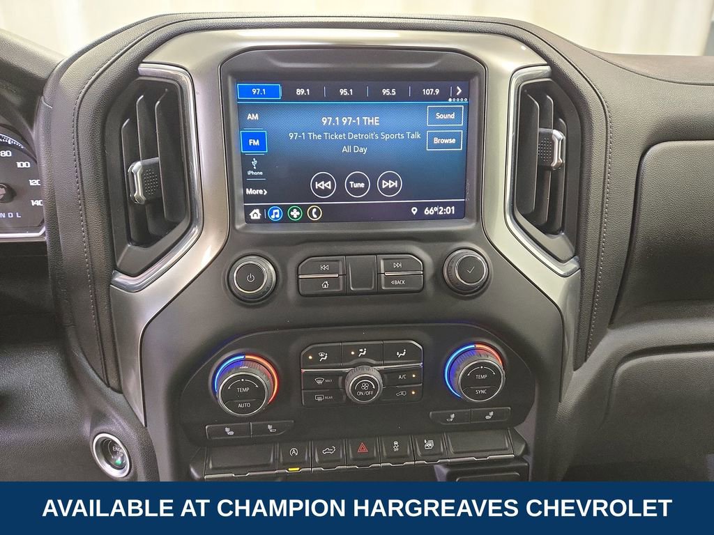 2022 Chevrolet Silverado 1500 LT photo 13
