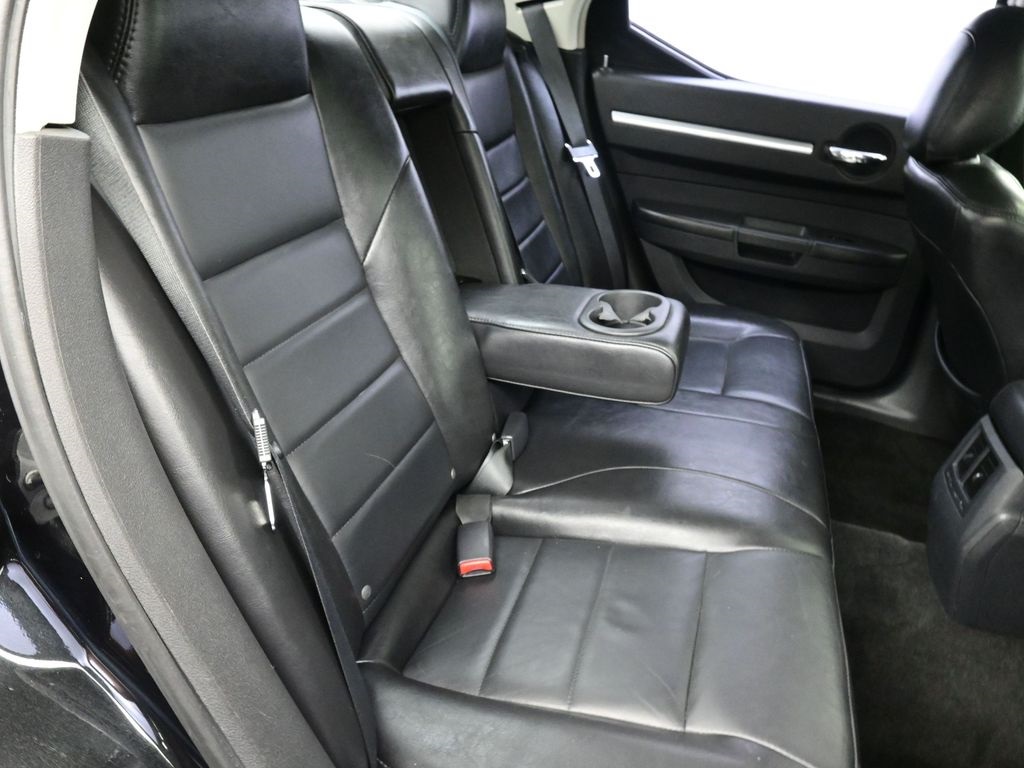 2008 Dodge Charger R/T photo 24