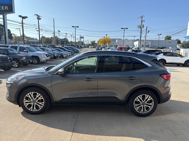2022 Ford Escape SEL photo 5