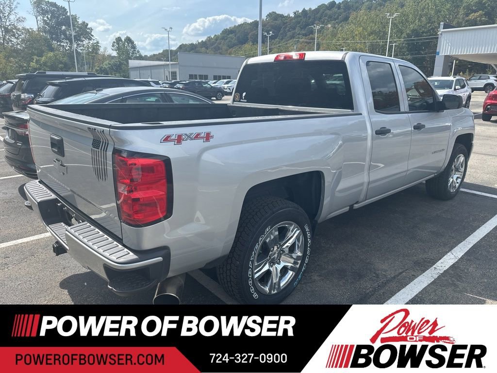 2016 Chevrolet Silverado 1500 Custom photo 8