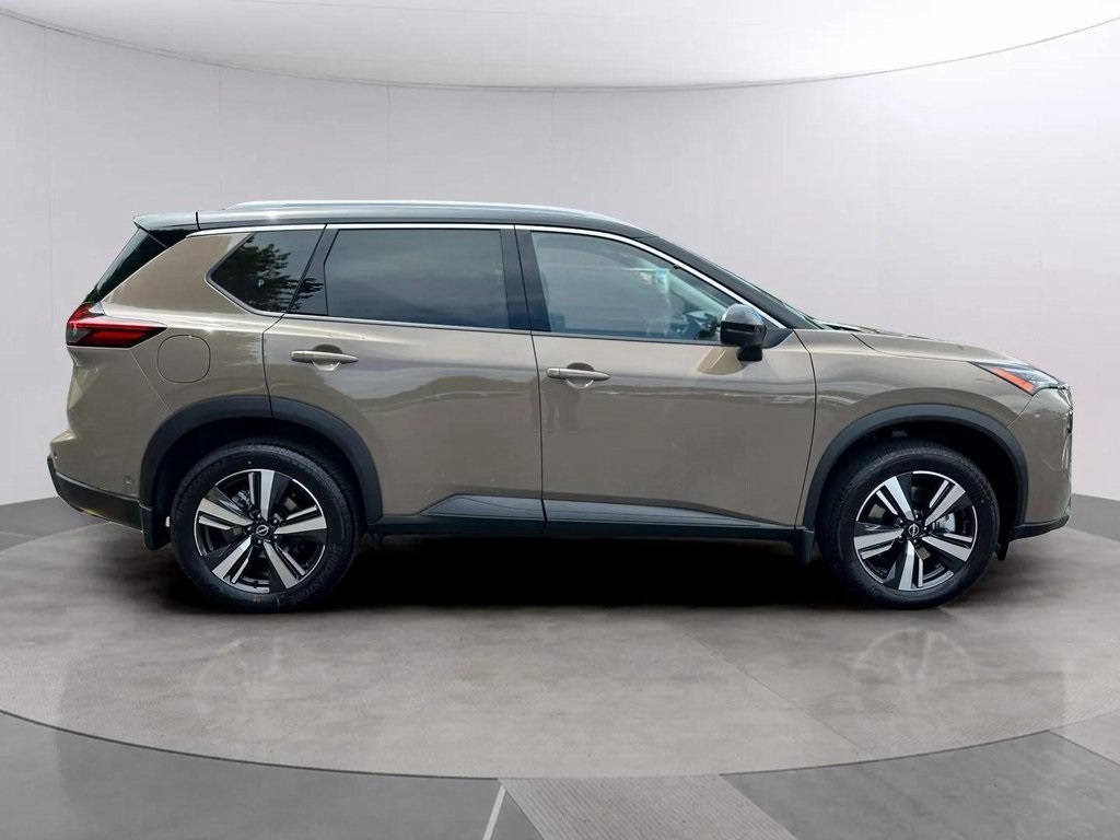 2025 Nissan Rogue SL photo 2
