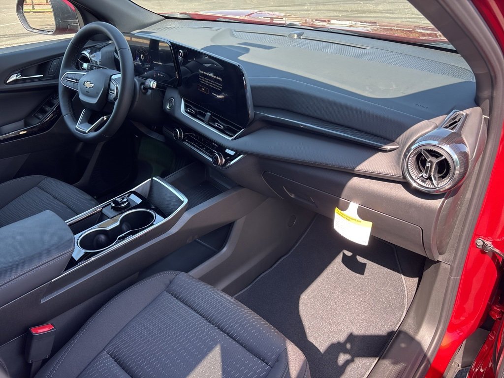 2026 Chevrolet Equinox LT photo 23