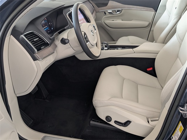 2024 Volvo XC90 B5 Plus photo 6