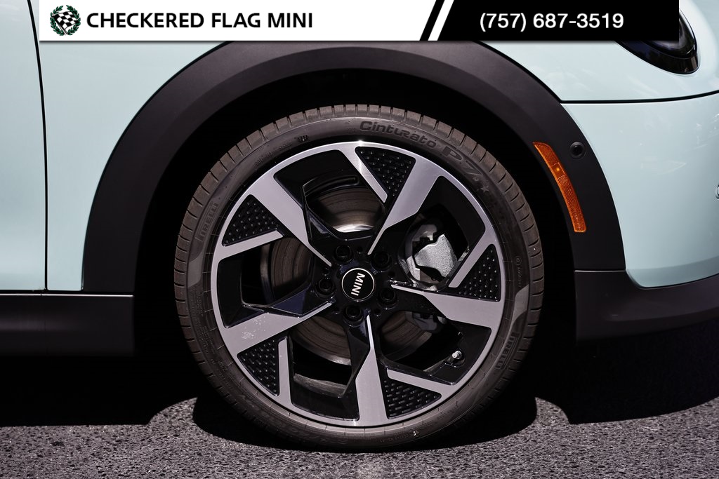 2025 Mini Cooper S Iconic photo 5