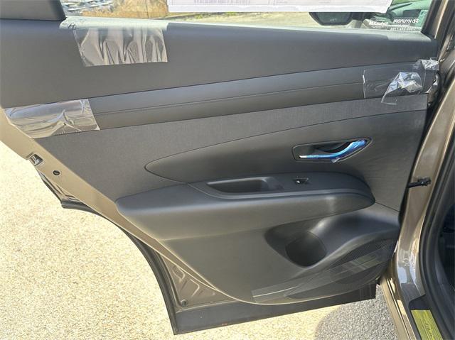 2025 Hyundai Tucson Hybrid SEL Convenience photo 18