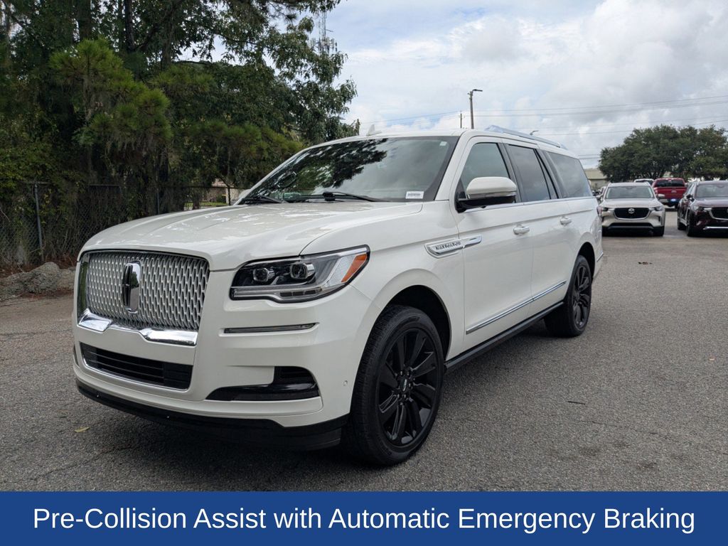 2023 Lincoln Navigator L Reserve photo 6