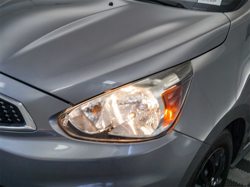 2017 Mitsubishi Mirage ES photo 5