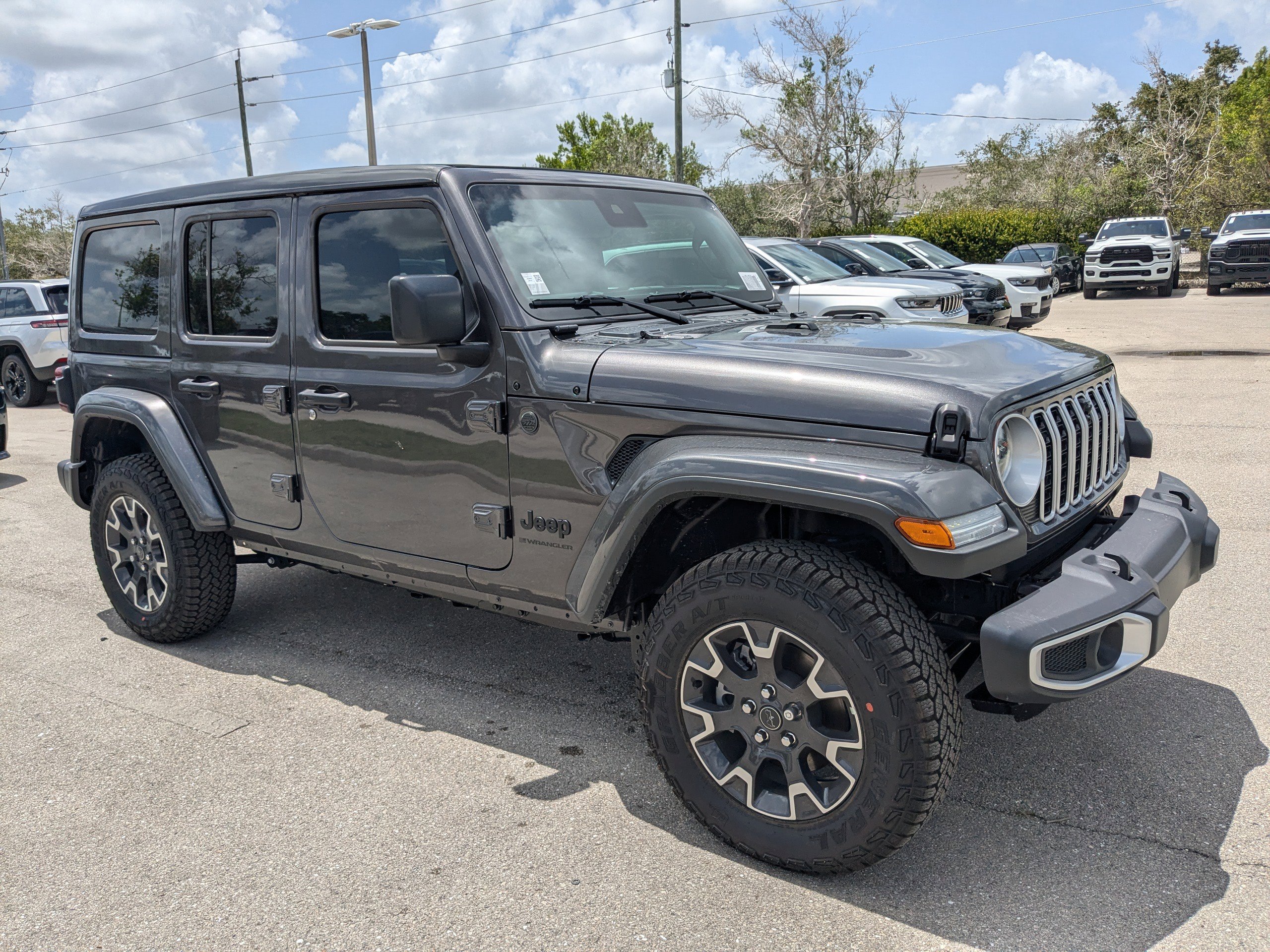 2025 Jeep Wrangler Sahara photo 2