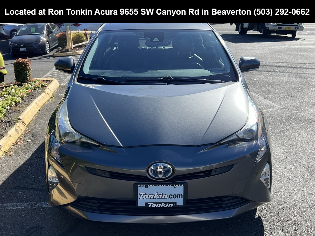 2017 Toyota Prius Four Touring photo 3