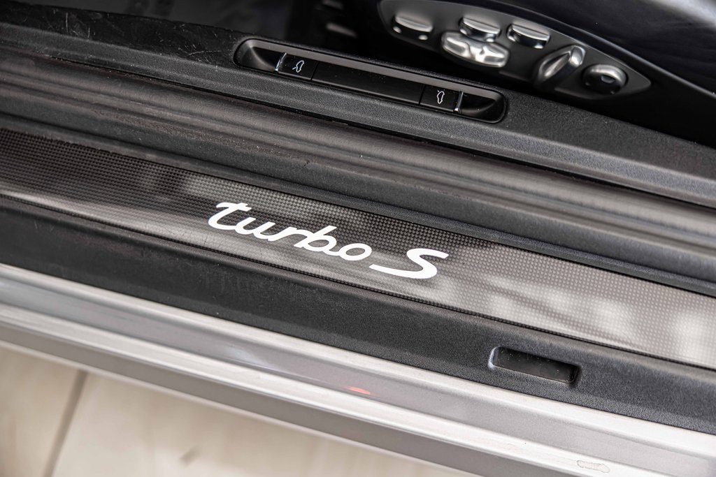 2017 PORSCHE 911 - Image 23