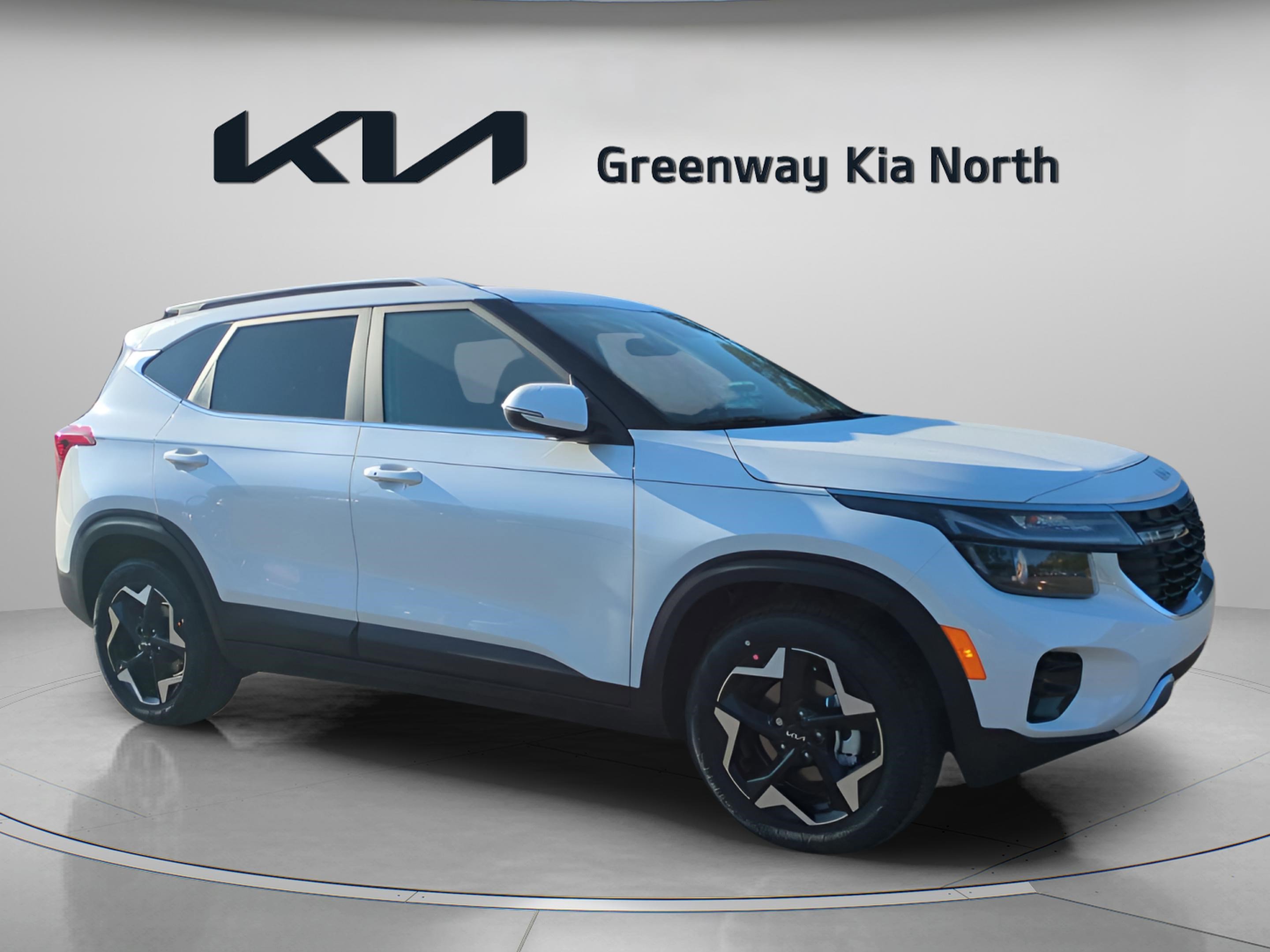 2026 Kia Seltos EX photo 2