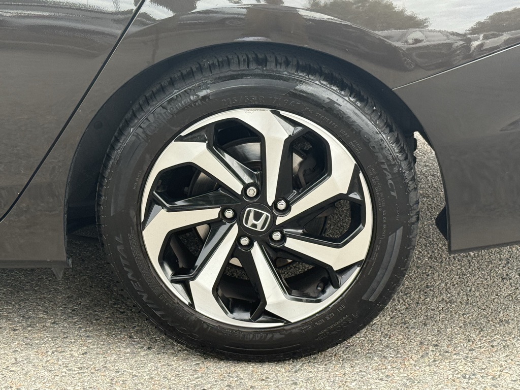 2016 Honda Accord EX-L photo 11