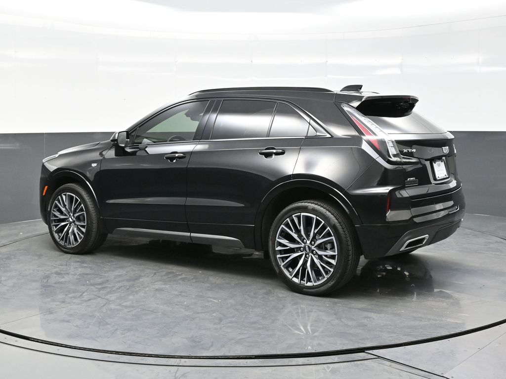 2024 Cadillac XT4 Sport photo 3