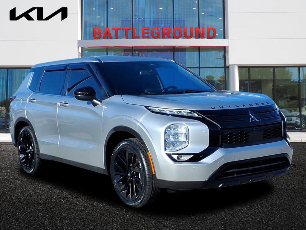 2022 Mitsubishi Outlander Black Edition