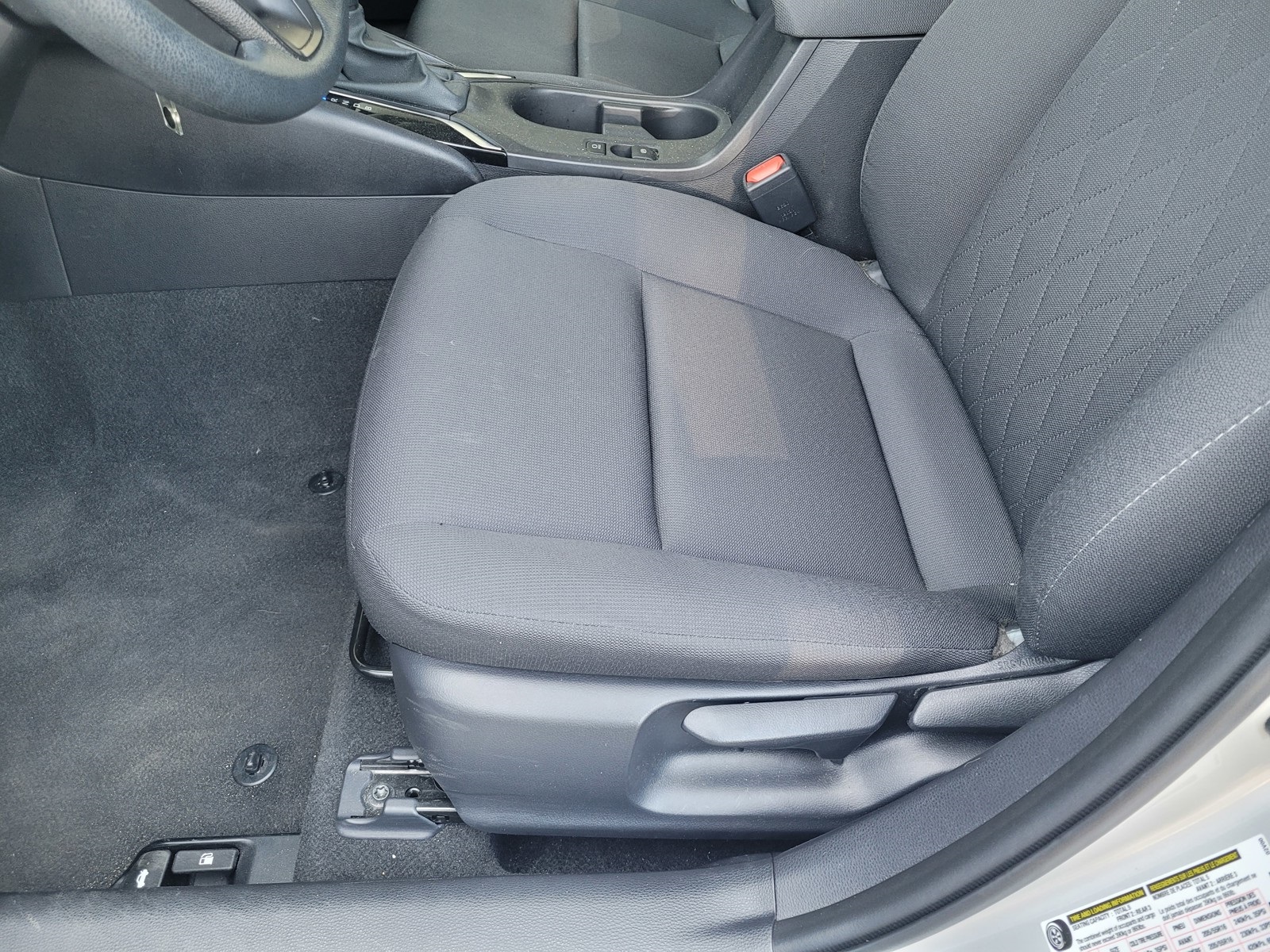 2024 Toyota Corolla LE photo 21