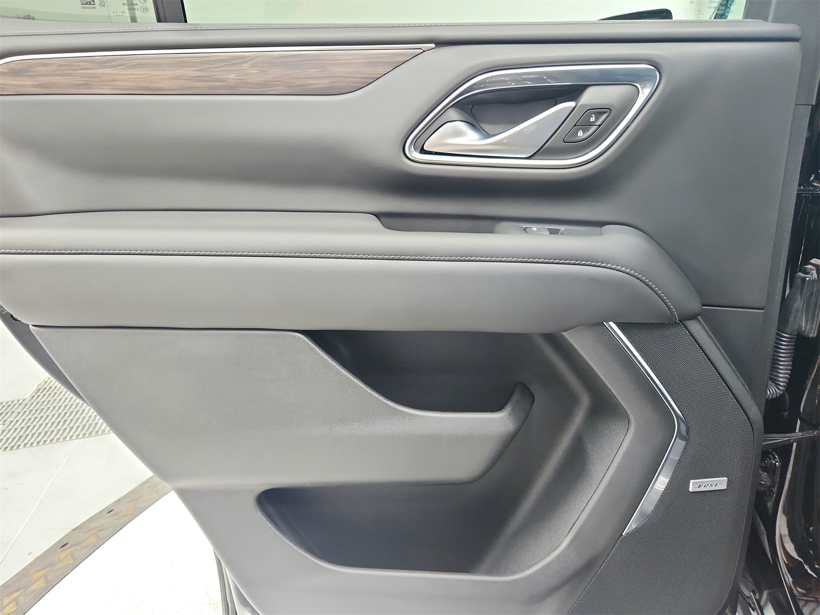 2022 Chevrolet Tahoe LT photo 35