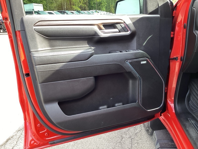 2023 Chevrolet Silverado 1500 RST photo 18
