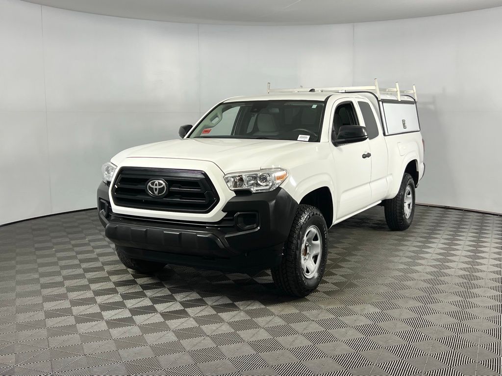 2022 Toyota Tacoma SR photo 2
