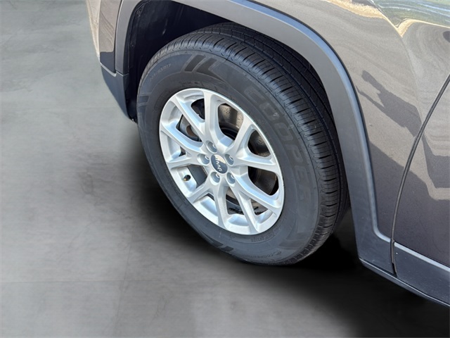 2018 Jeep Cherokee Latitude photo 9