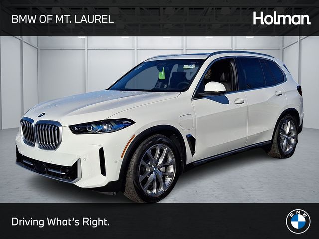 2026 BMW X5 50e's photo