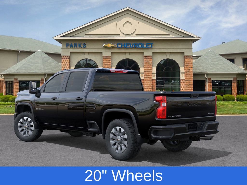2025 Chevrolet Silverado 2500HD Custom photo 3