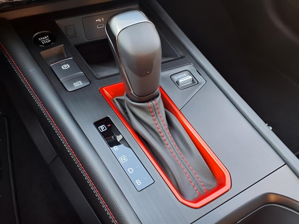 2025 Nissan Kicks SR photo 20