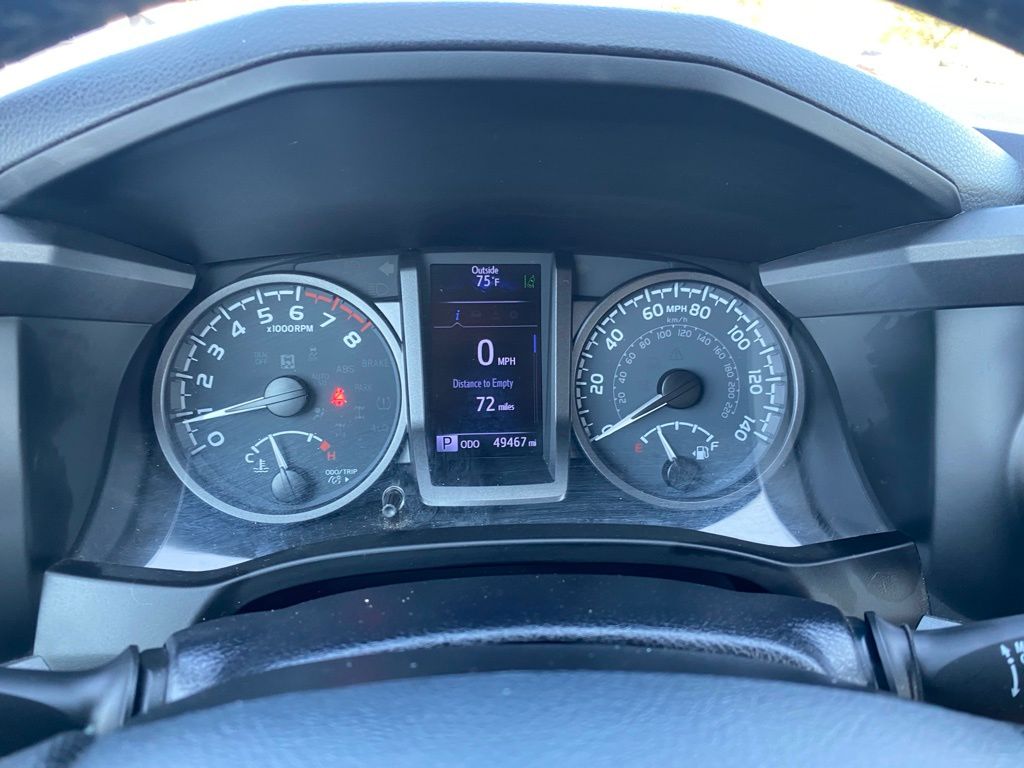 2020 Toyota Tacoma SR5 photo 14