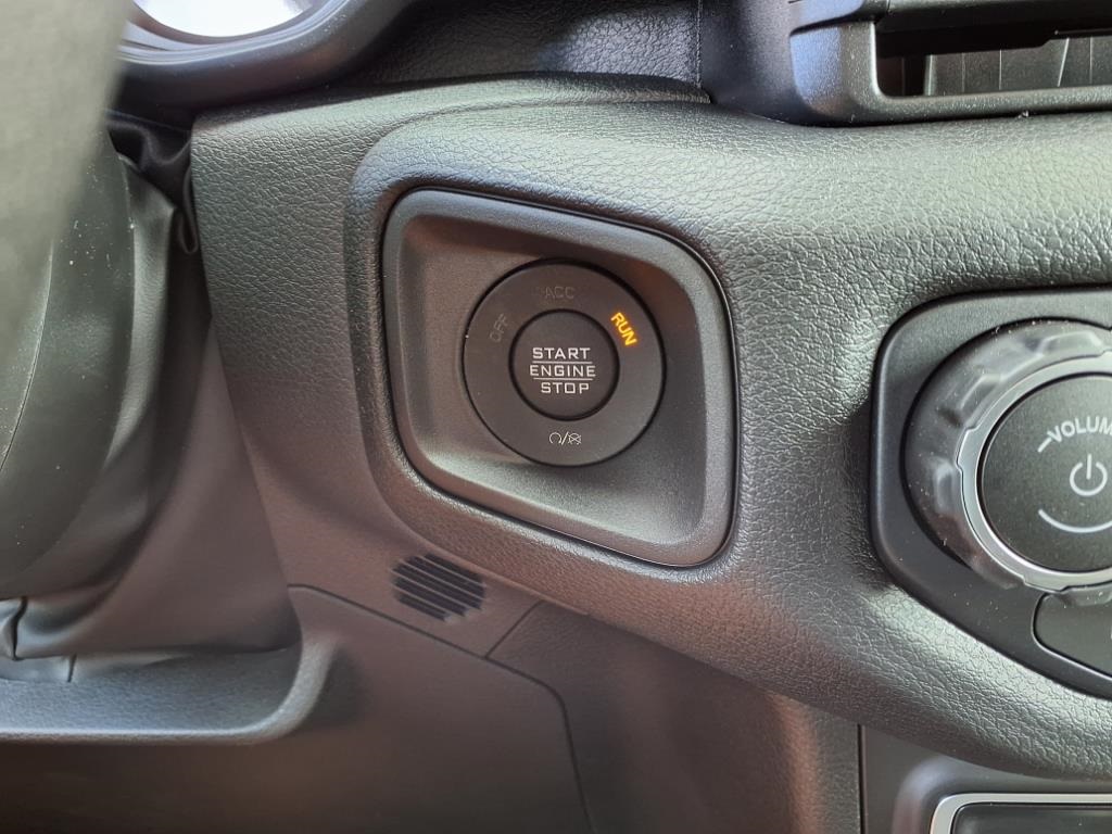 2025 Jeep Wrangler Sport S photo 17