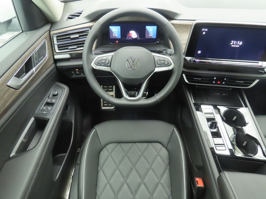 2025 Volkswagen Atlas SEL Premium R-Line photo 10